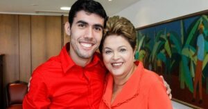 Campanha de Flávio culpa ‘Dilma Bolada’ por boato sobre padroeira