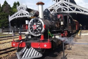 www.deixaeutefalar.com.br Ferrovia histórica Oeste de Minas passa a associação de preservação