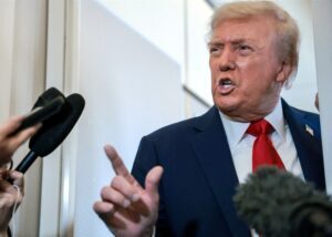 Trump bane CNN, MSNBC e Politico da Casa Branca