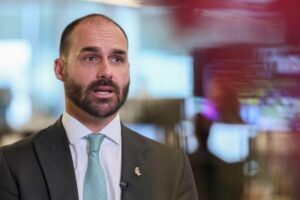 Eduardo Bolsonaro busca sanções dos EUA contra autoridades do Brasil