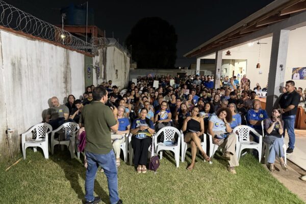 Em Alvorada do Oeste, Laerte Gomes reúne lideranças e reforça compromisso com o município