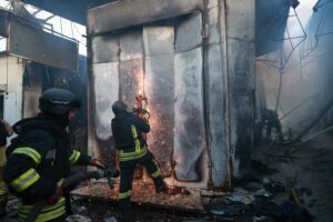 Ataques russos e ucranianos deixam 7 mortos em um dia