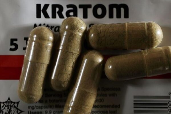 Kratom, erva com efeito opioide, preocupa autoridades nos EUA