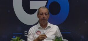 www.deixaeutefalar.com.br Omar Aziz promete sete hospitais regionais no interior do Amazonas