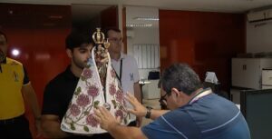www.deixaeutefalar.com.br Imagem peregrina de Nossa Senhora de Nazaré visita TV Liberal