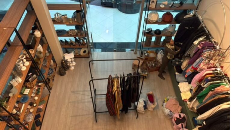 Bazar beneficente em Curitiba apoia reurbanização de comunidade