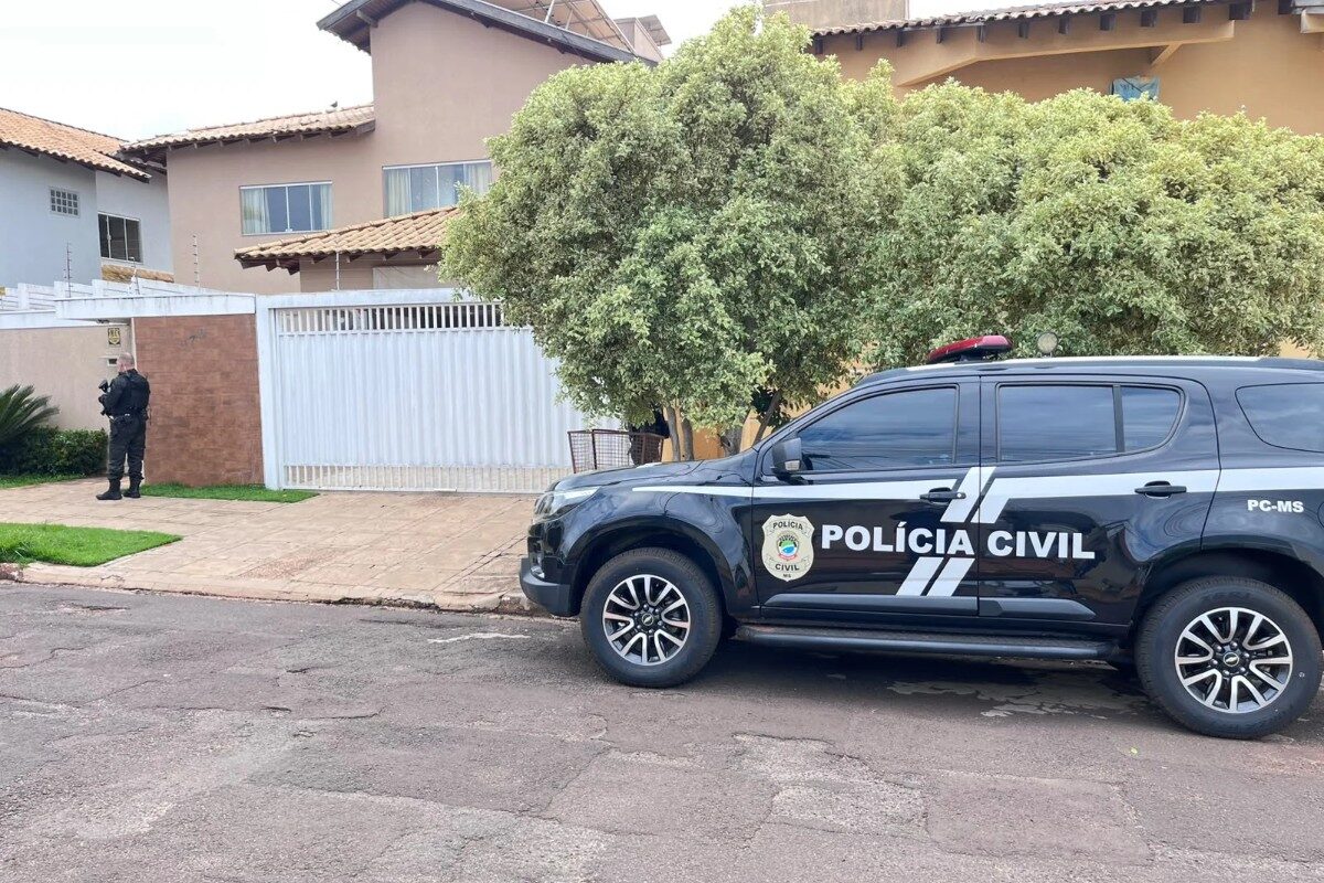 www.deixaeutefalar.com.br Delegado e policiais são alvo de operação contra tráfico em MS