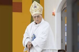 www.deixaeutefalar.com.br Dom Pedro Fedalto, arcebispo emérito de Curitiba, morre aos 100 anos
