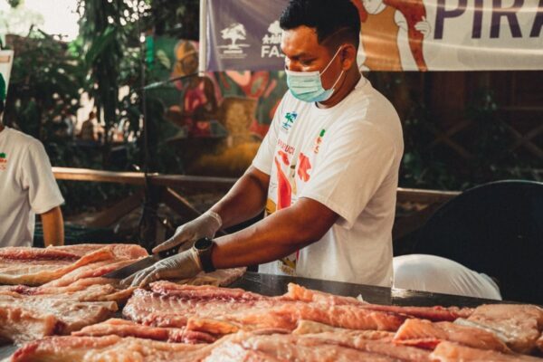 Feira do Pirarucu em Manaus vende peixe a partir de R$ 8 neste sábado