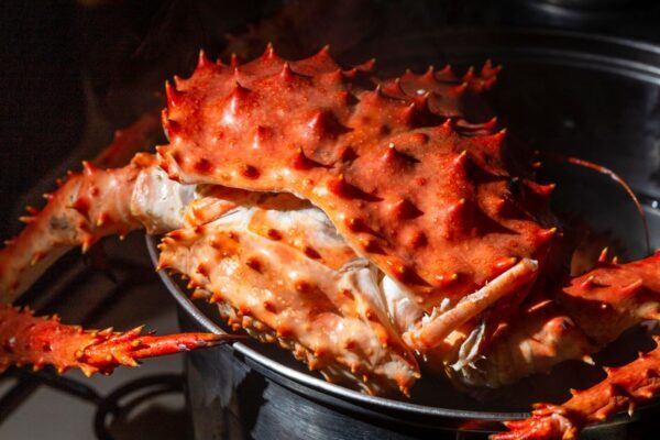 Supermercado em Curitiba oferece king crab, wagyu e 300 especiarias