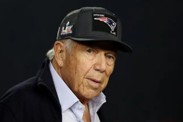 Robert Kraft, o bilionário por trás da polêmica na turnê de Ed Sheeran