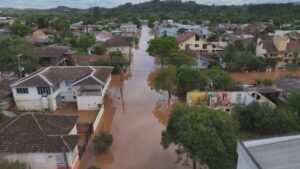 www.deixaeutefalar.com.br RS tem 4 mortos e 110 mil sem luz dois dias após temporais