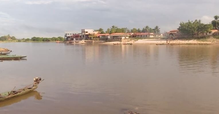 www.deixaeutefalar.com.br Menino de 11 anos morre afogado no rio Pindaré no MA
