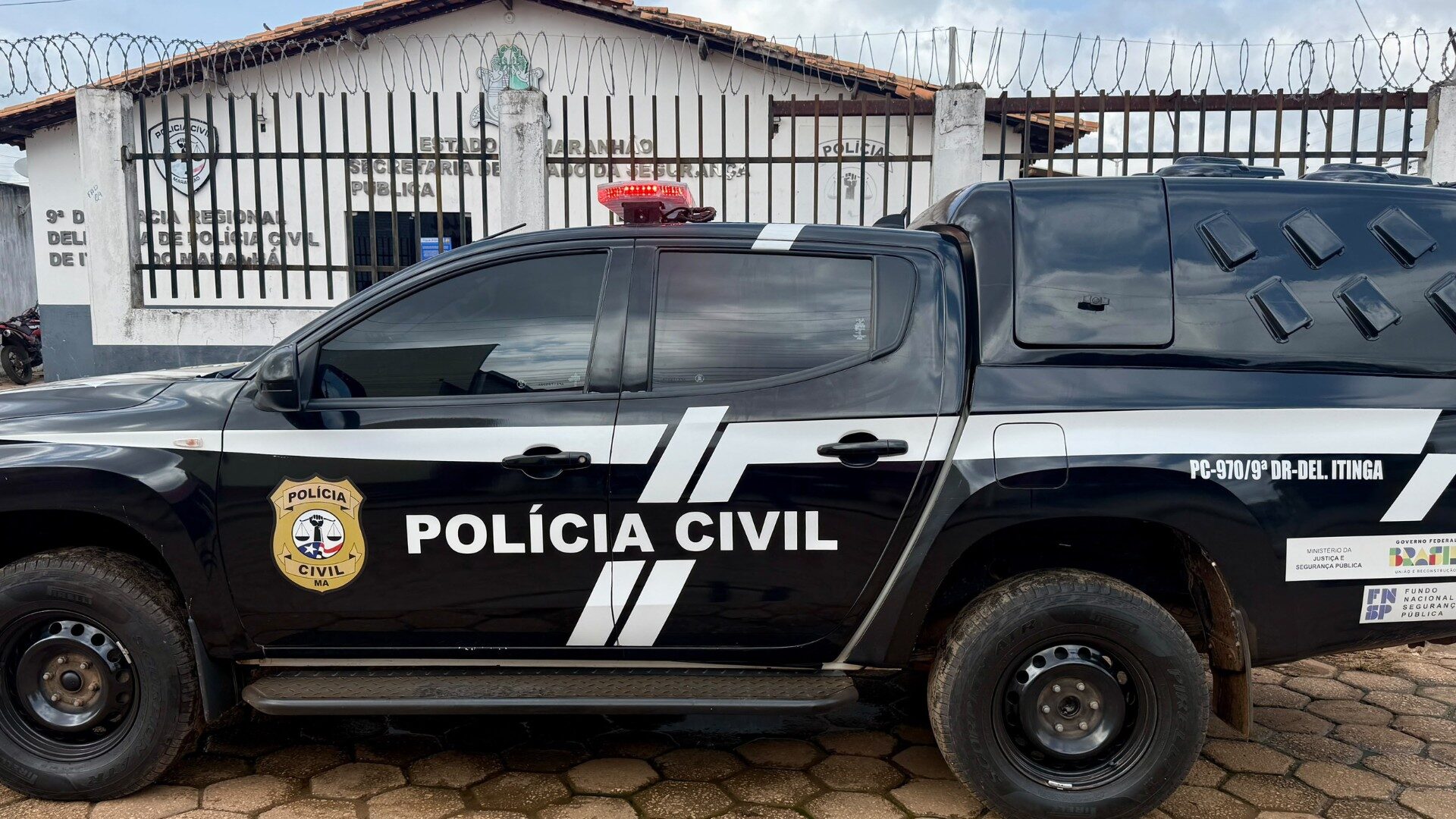 www.deixaeutefalar.com.br Homem é preso por tentativa de feminicídio em Itinga do Maranhão