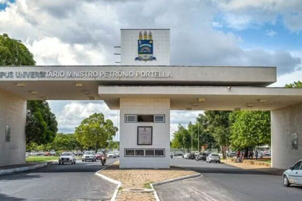 UFPI abre inscrições para Letras-Libras com 30 vagas em Teresina
