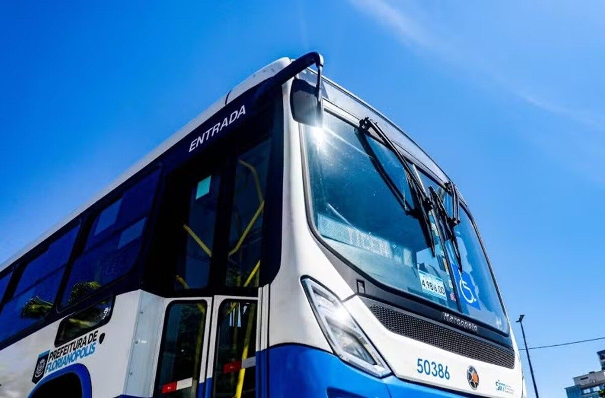 www.deixaeutefalar.com.br Florianópolis terá ônibus gratuito no domingo de eleições