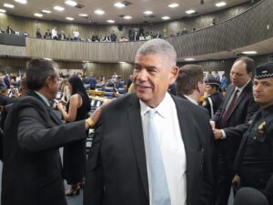 www.deixaeutefalar.com.br Milton Leite é investigado por suspeita de ligação do PCC ao transporte de SP