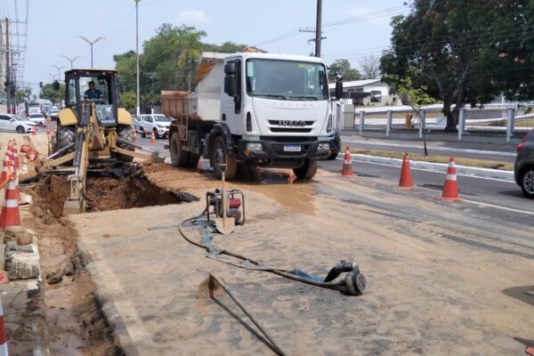 Água volta gradualmente a Manaus após rompimento de tubulações