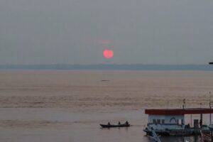 www.deixaeutefalar.com.br Fumaça cobre Itacoatiara há mais de dez dias com qualidade do ar ruim