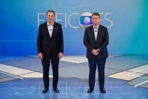 Tarcísio e Haddad encerram 1º turno com debate na TV Globo