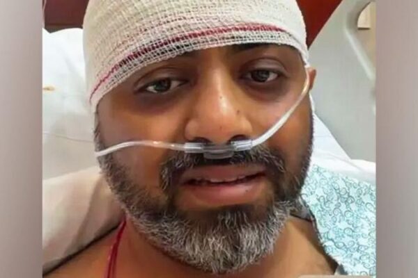 Piloto indiano esfaqueado em voo relata ataque e fala com Modi