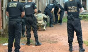 www.deixaeutefalar.com.br PF reprime tráfico internacional de drogas e armas de fogo em Rondônia