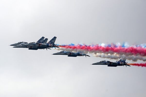 Taiwan recebe primeiros F-16V dos EUA em meio a tensões com a China
